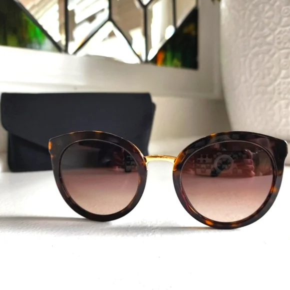 DOLCE GABBANA DG4268 Havana Sunglasses w case